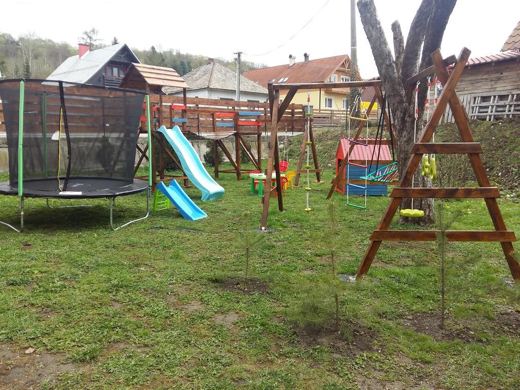 Liptovský Mikuláš Liptovska Chata Pri Potoku מראה חיצוני תמונה